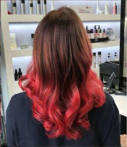 Ohnivá balayage účes